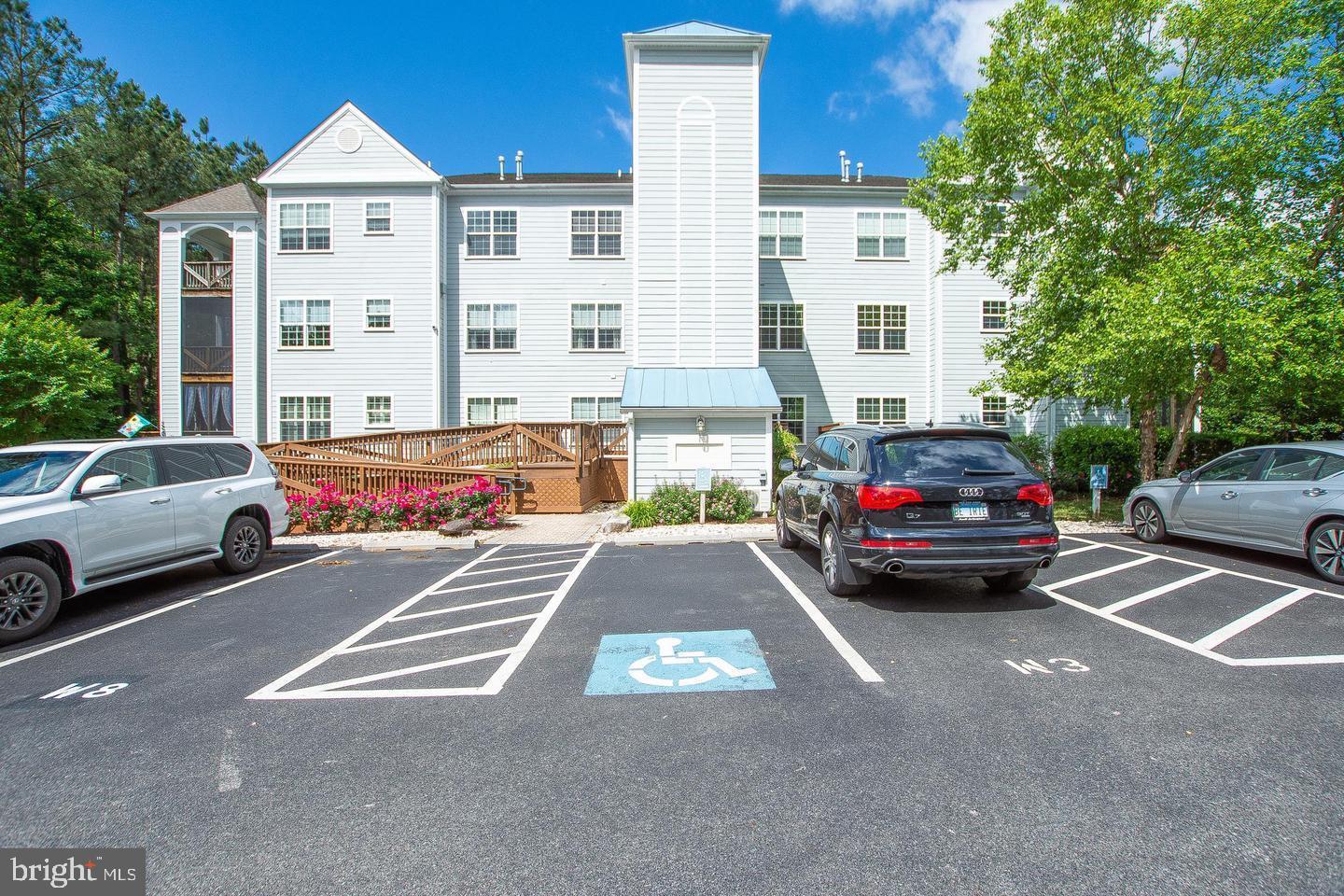 SOLOMONS LANDING - Residential