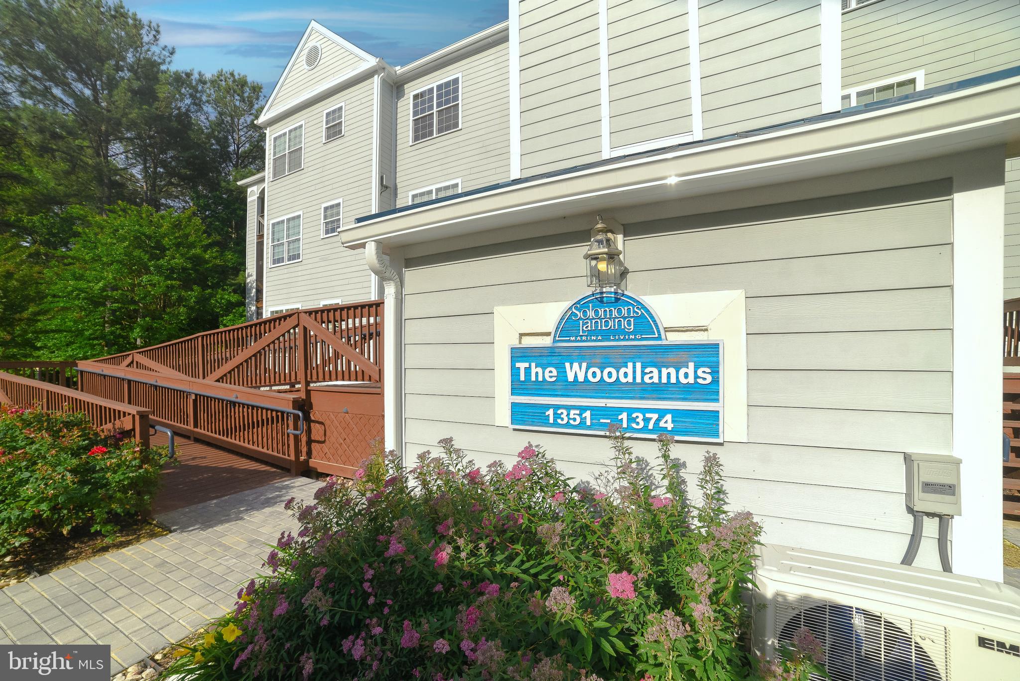 SOLOMONS LANDING - Residential