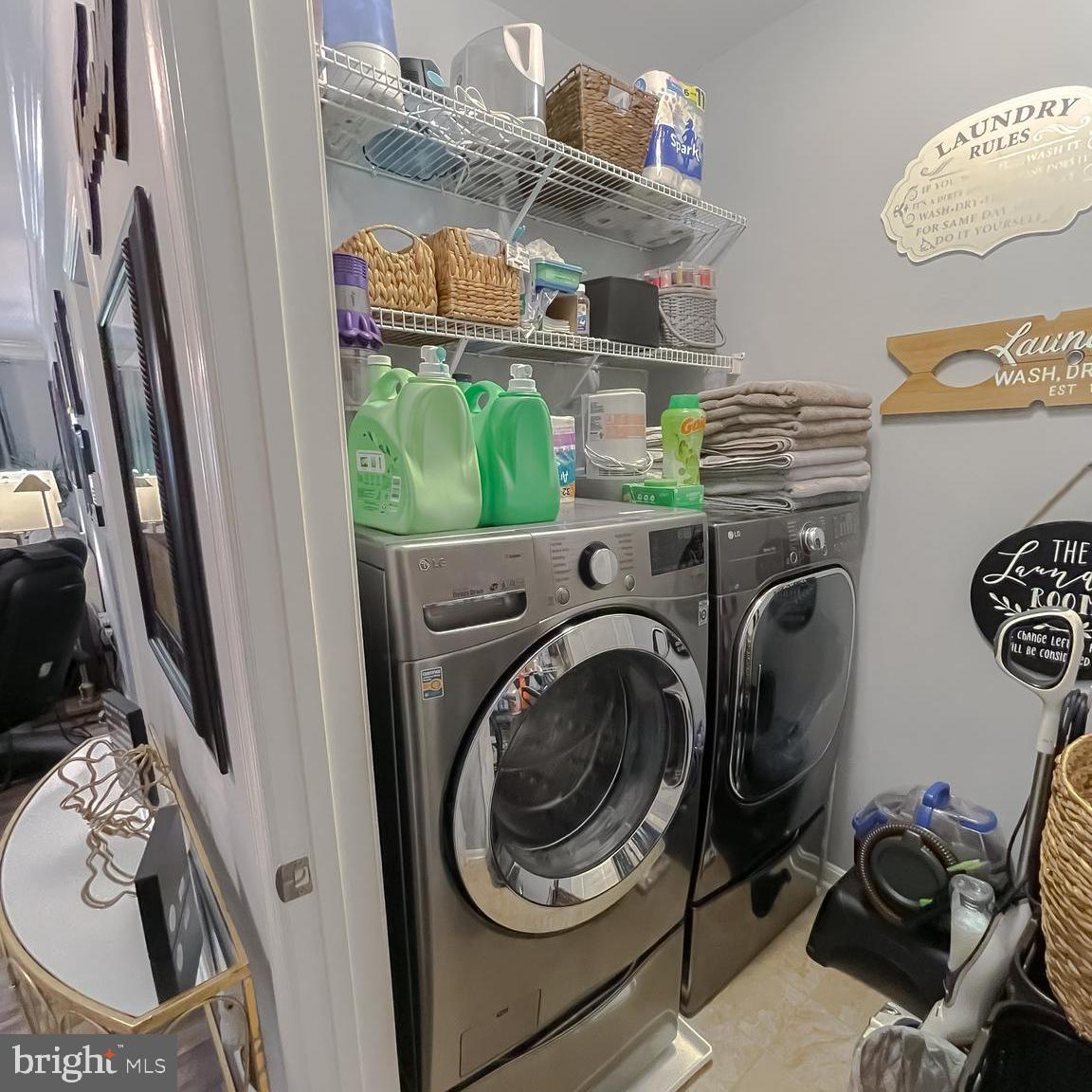 SOLOMONS LANDING - Residential