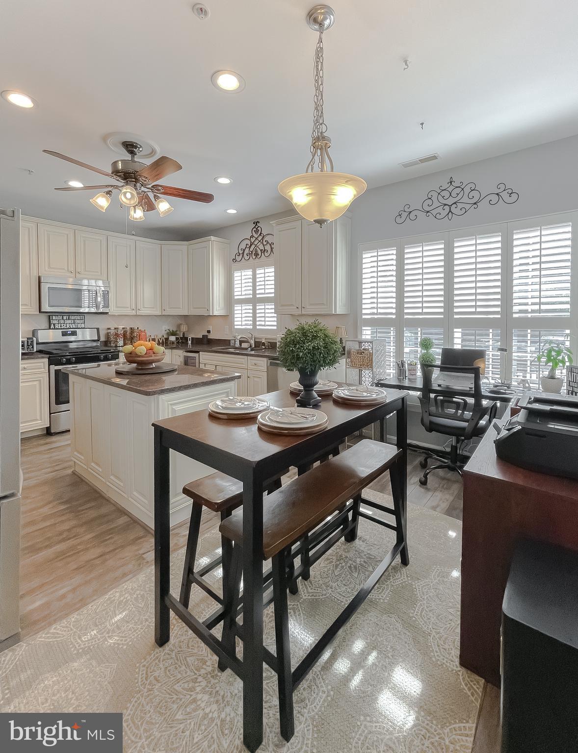 SOLOMONS LANDING - Residential