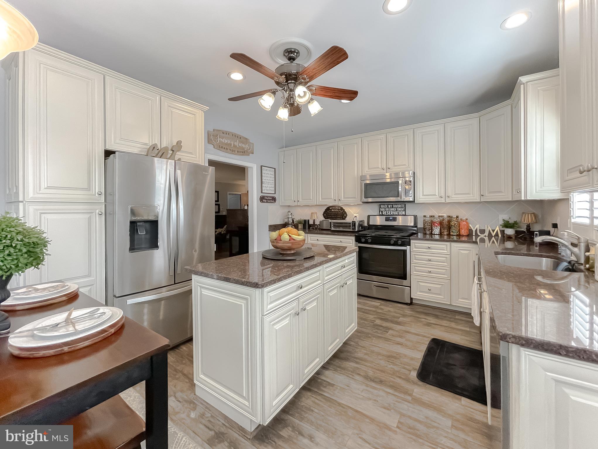 SOLOMONS LANDING - Residential