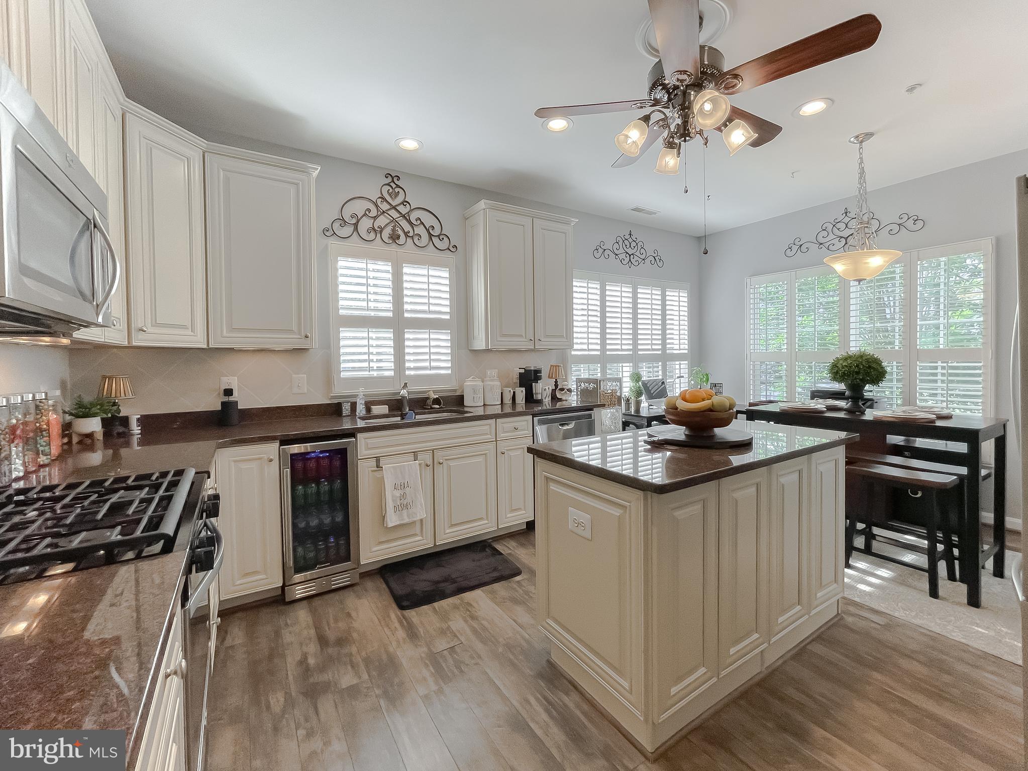 SOLOMONS LANDING - Residential