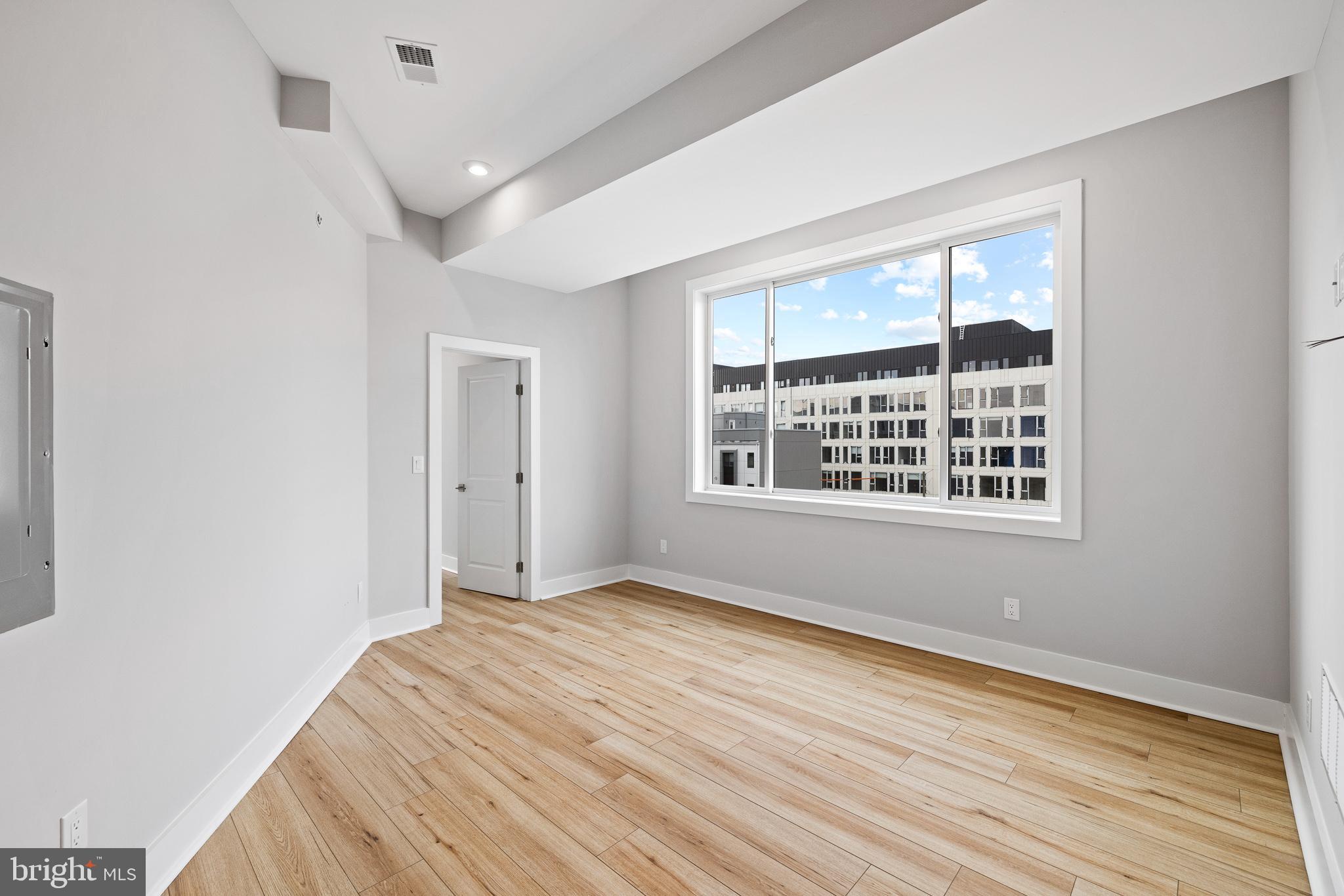 SOUTH KENSINGTON - Residential Lease