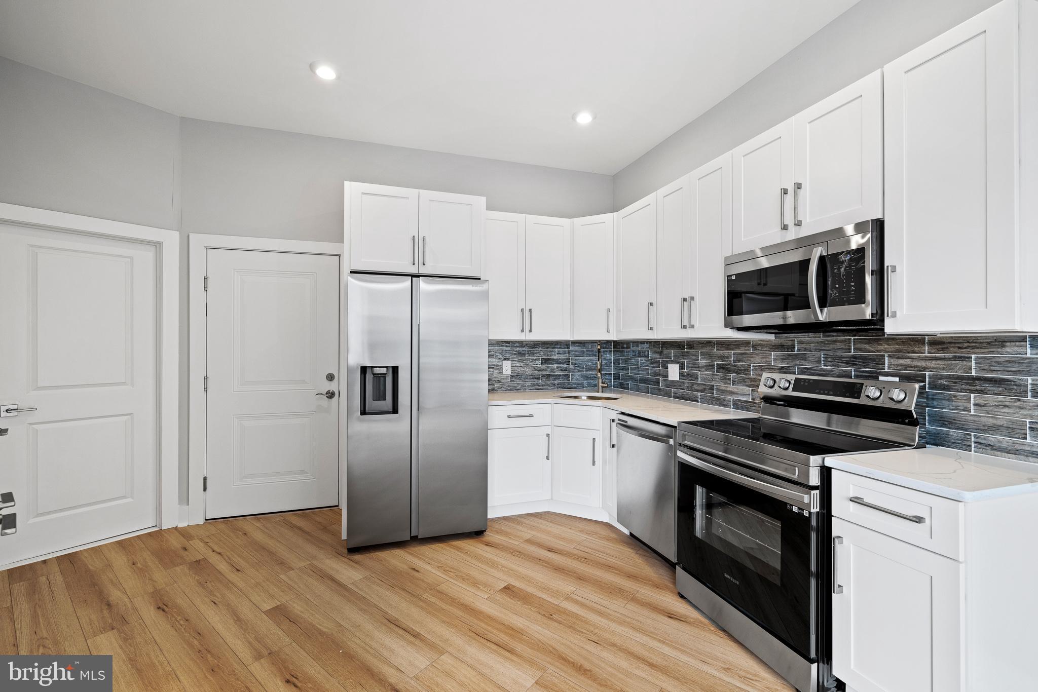 SOUTH KENSINGTON - Residential Lease