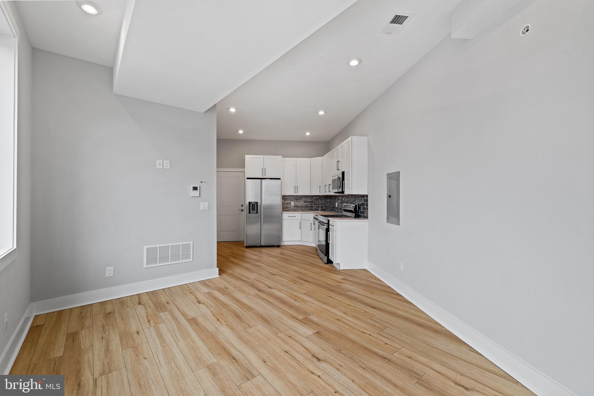 SOUTH KENSINGTON - Residential Lease