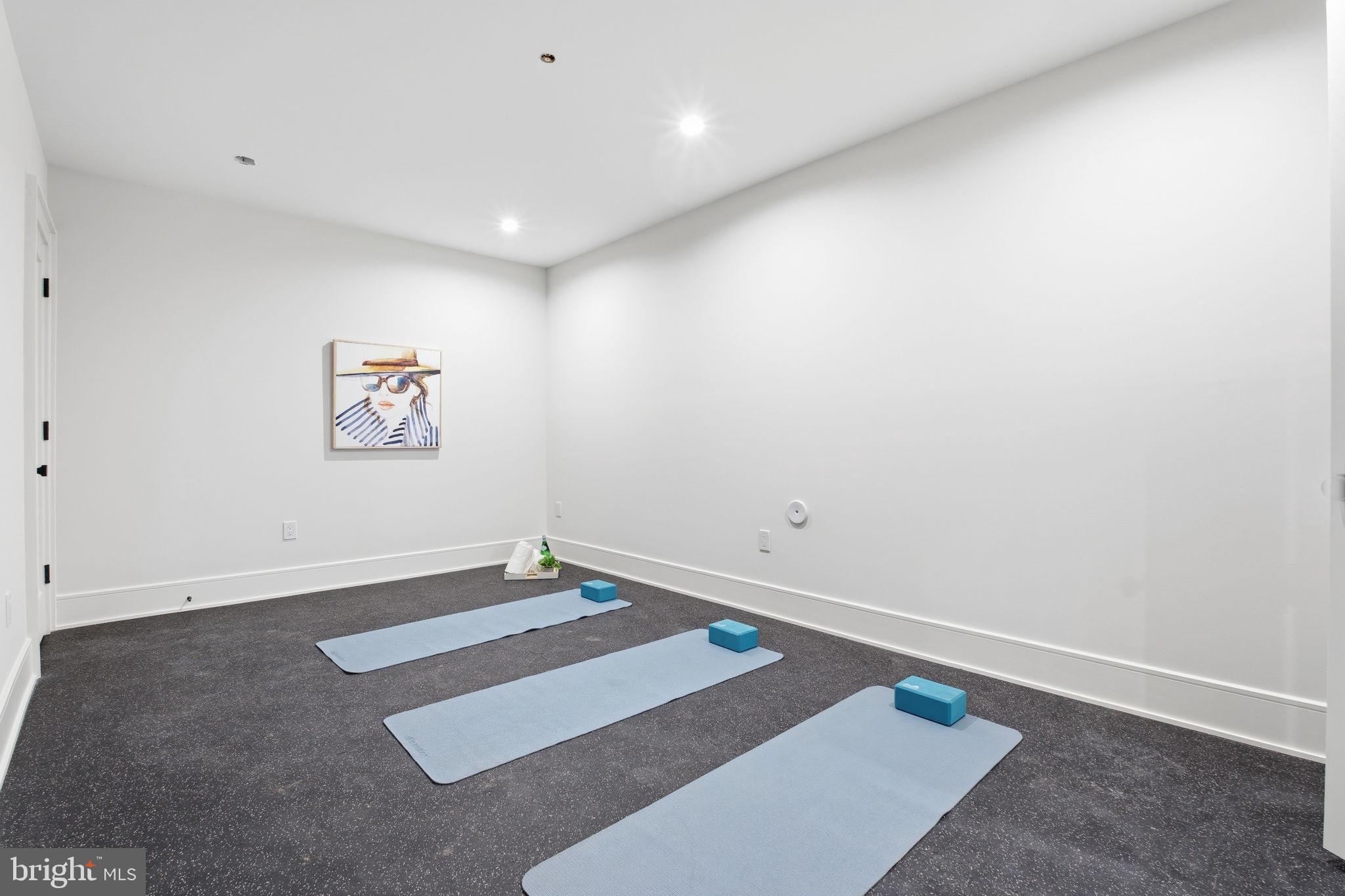 BURNING TREE VALLEY - Residential