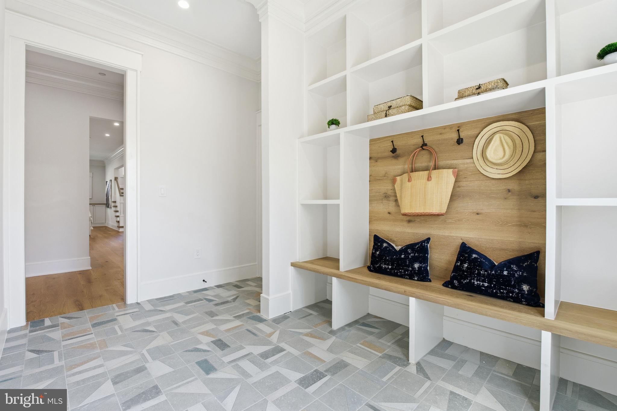 BURNING TREE VALLEY - Residential