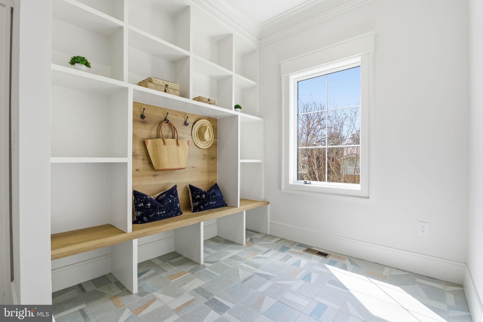 BURNING TREE VALLEY - Residential