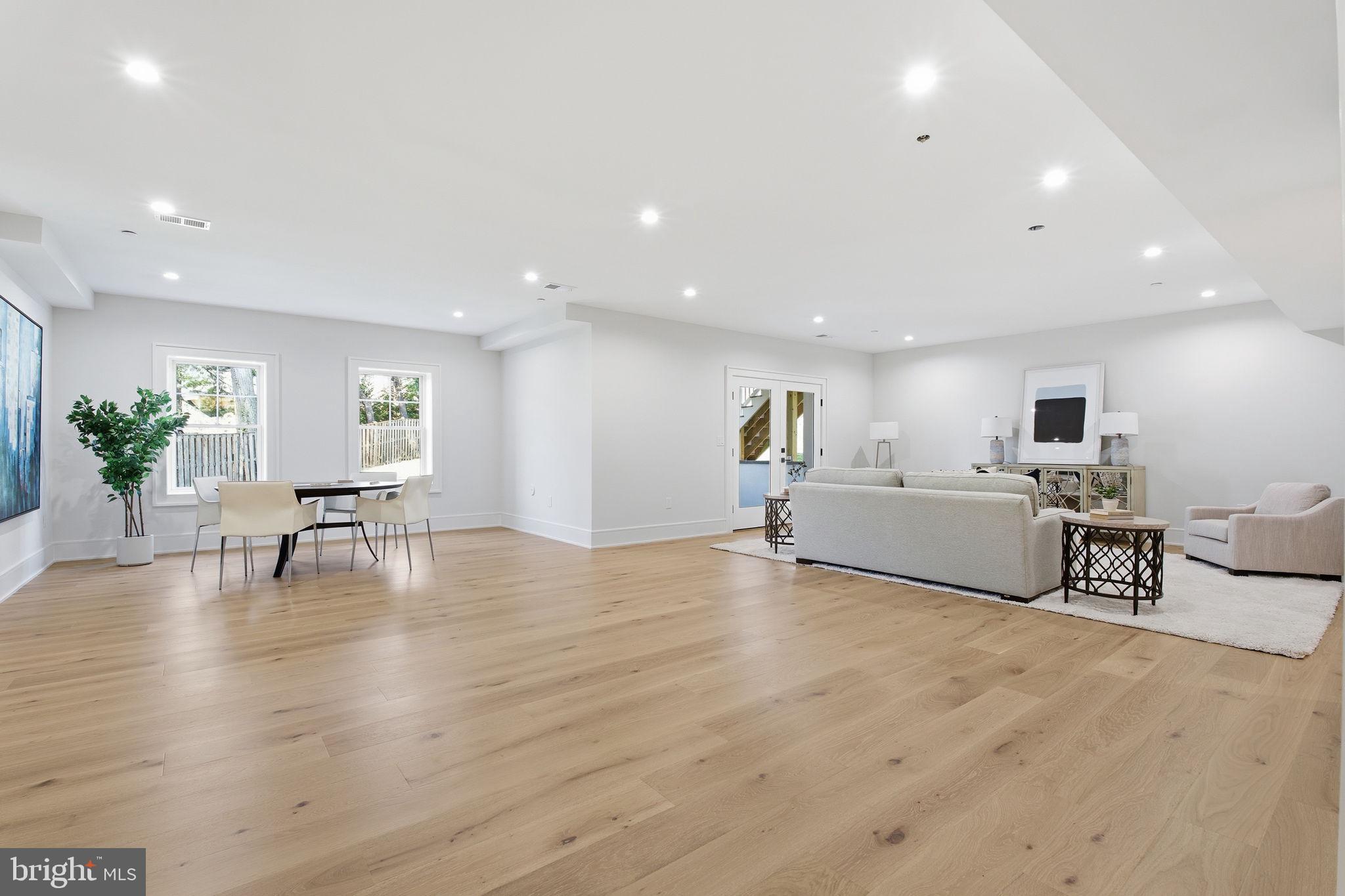 BURNING TREE VALLEY - Residential