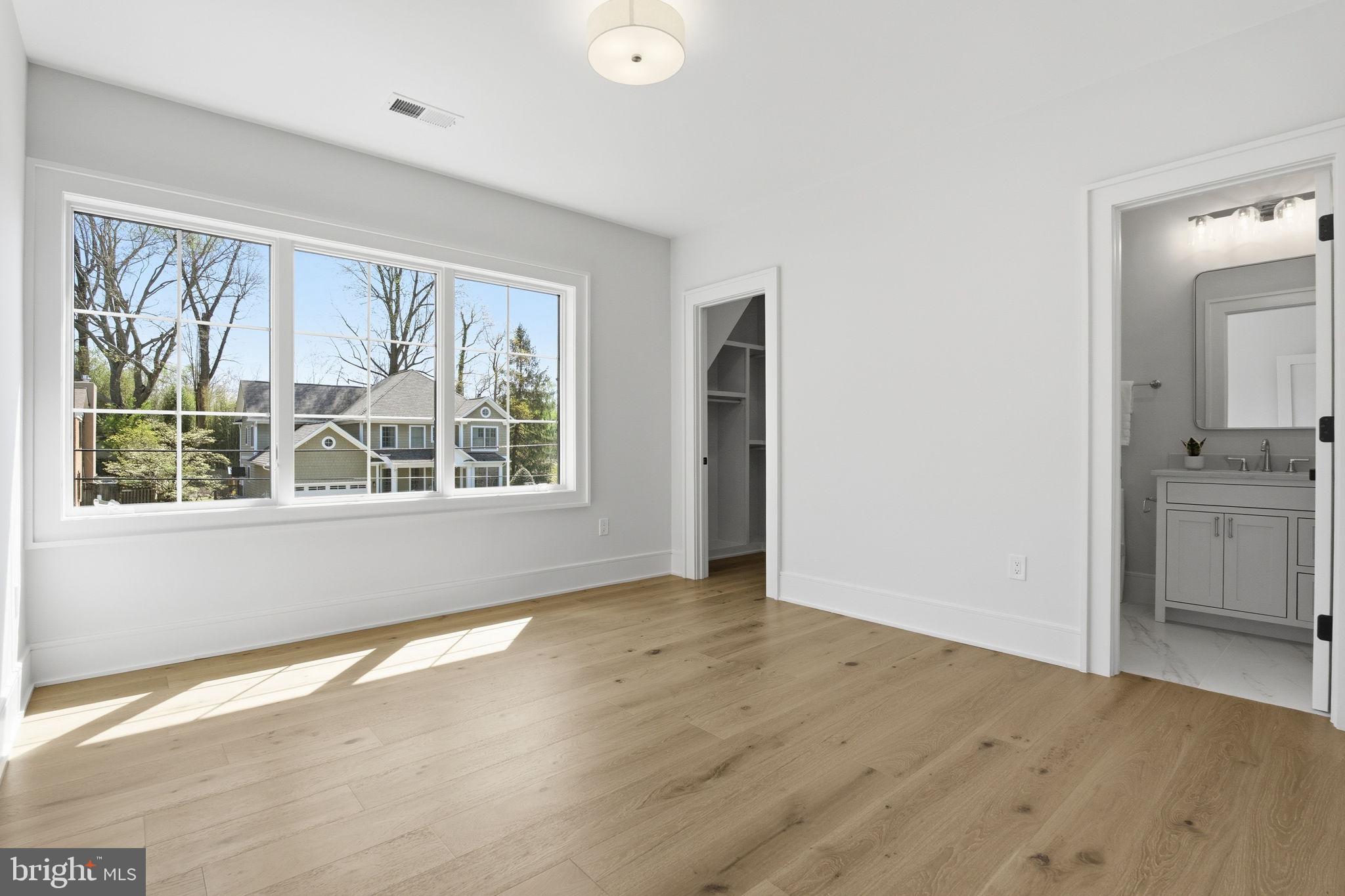 BURNING TREE VALLEY - Residential