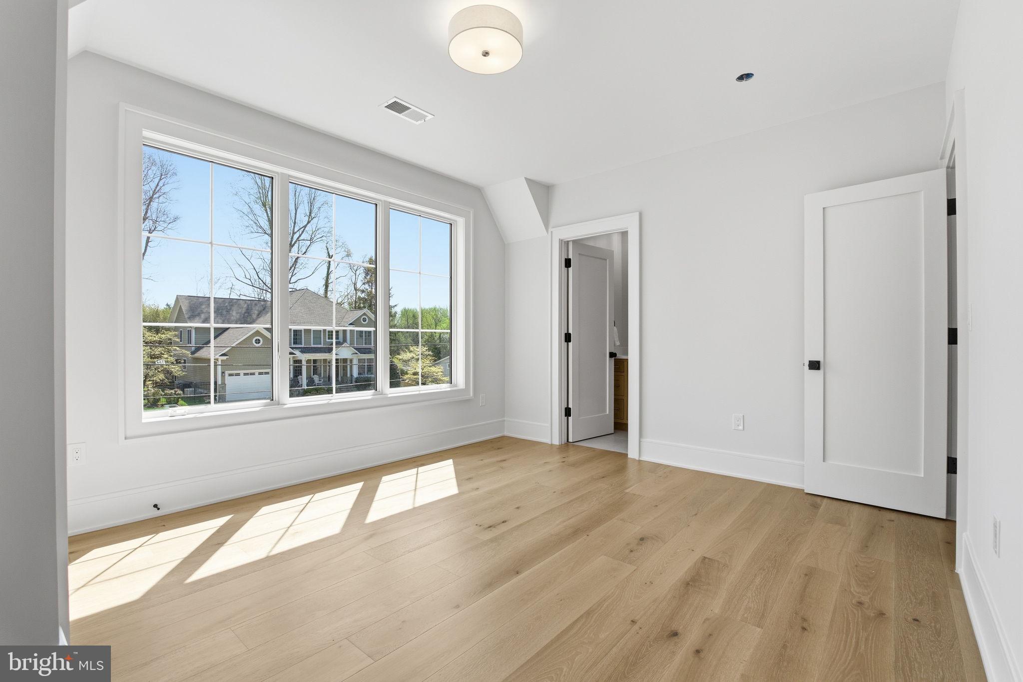 BURNING TREE VALLEY - Residential