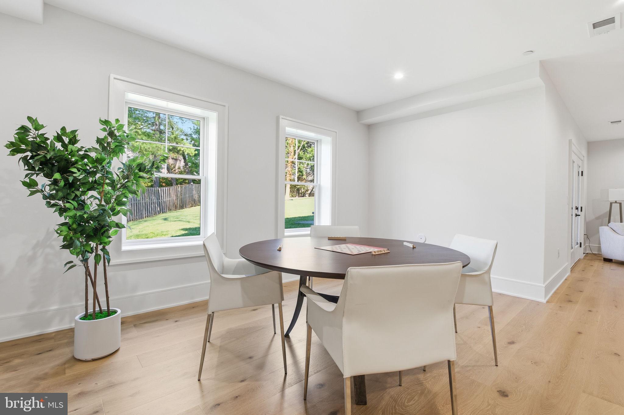 BURNING TREE VALLEY - Residential