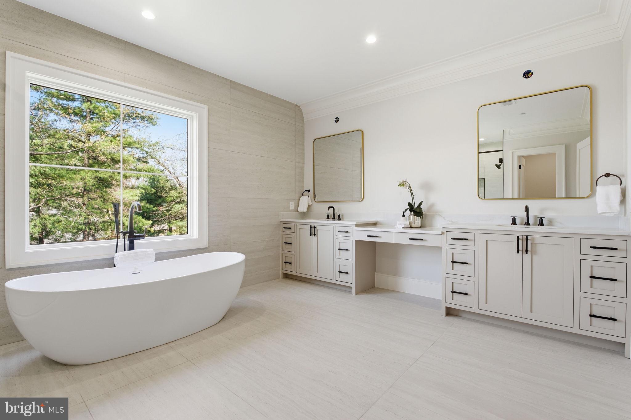 BURNING TREE VALLEY - Residential