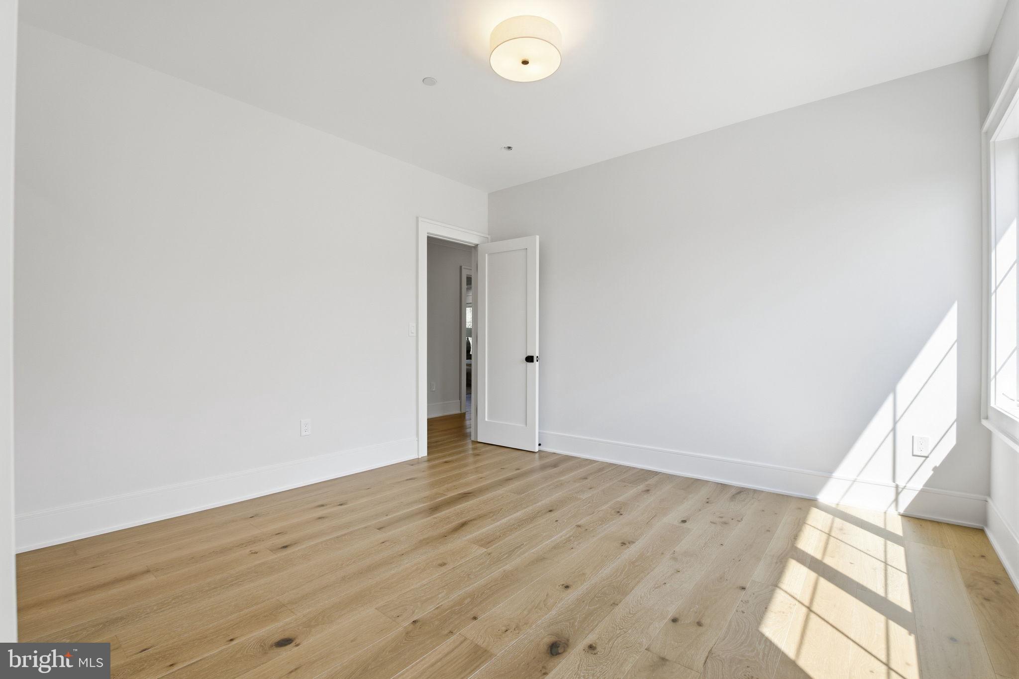 BURNING TREE VALLEY - Residential