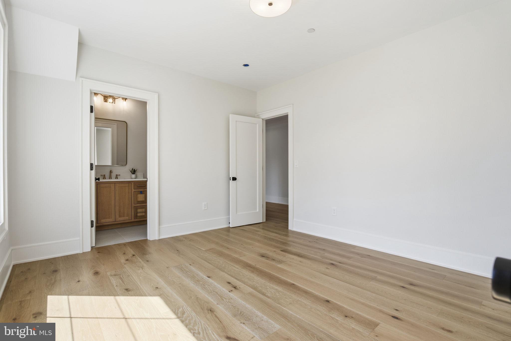 BURNING TREE VALLEY - Residential