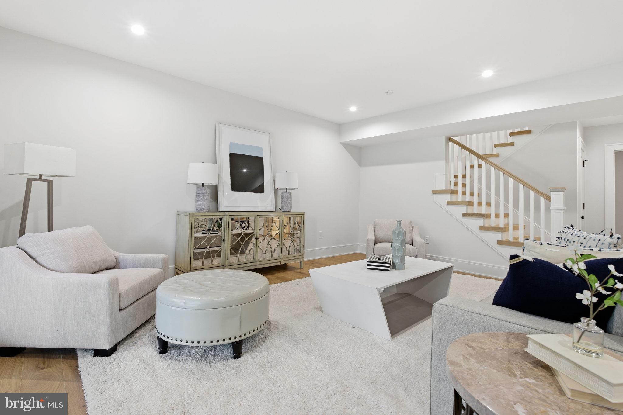 BURNING TREE VALLEY - Residential