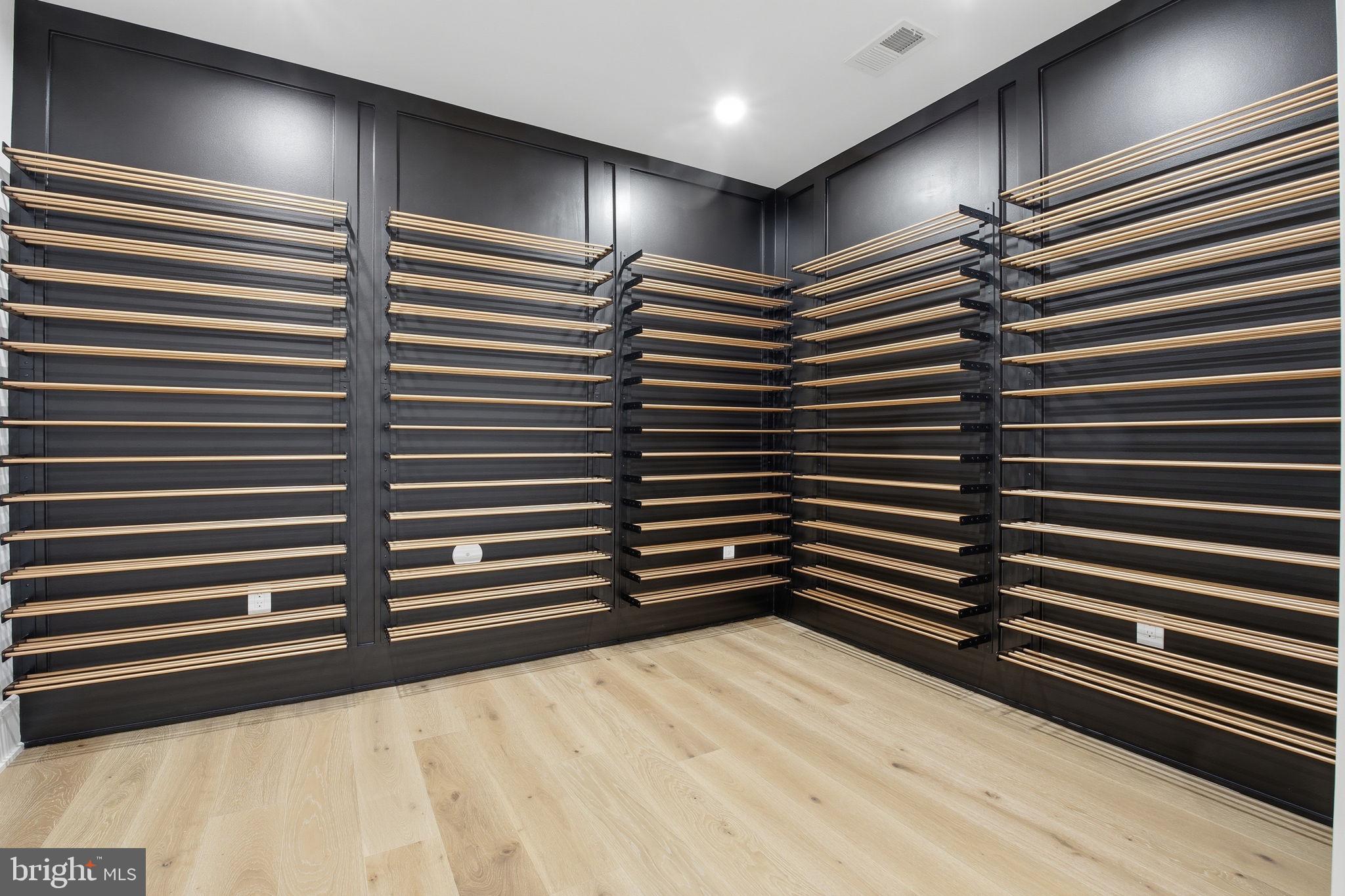 BURNING TREE VALLEY - Residential