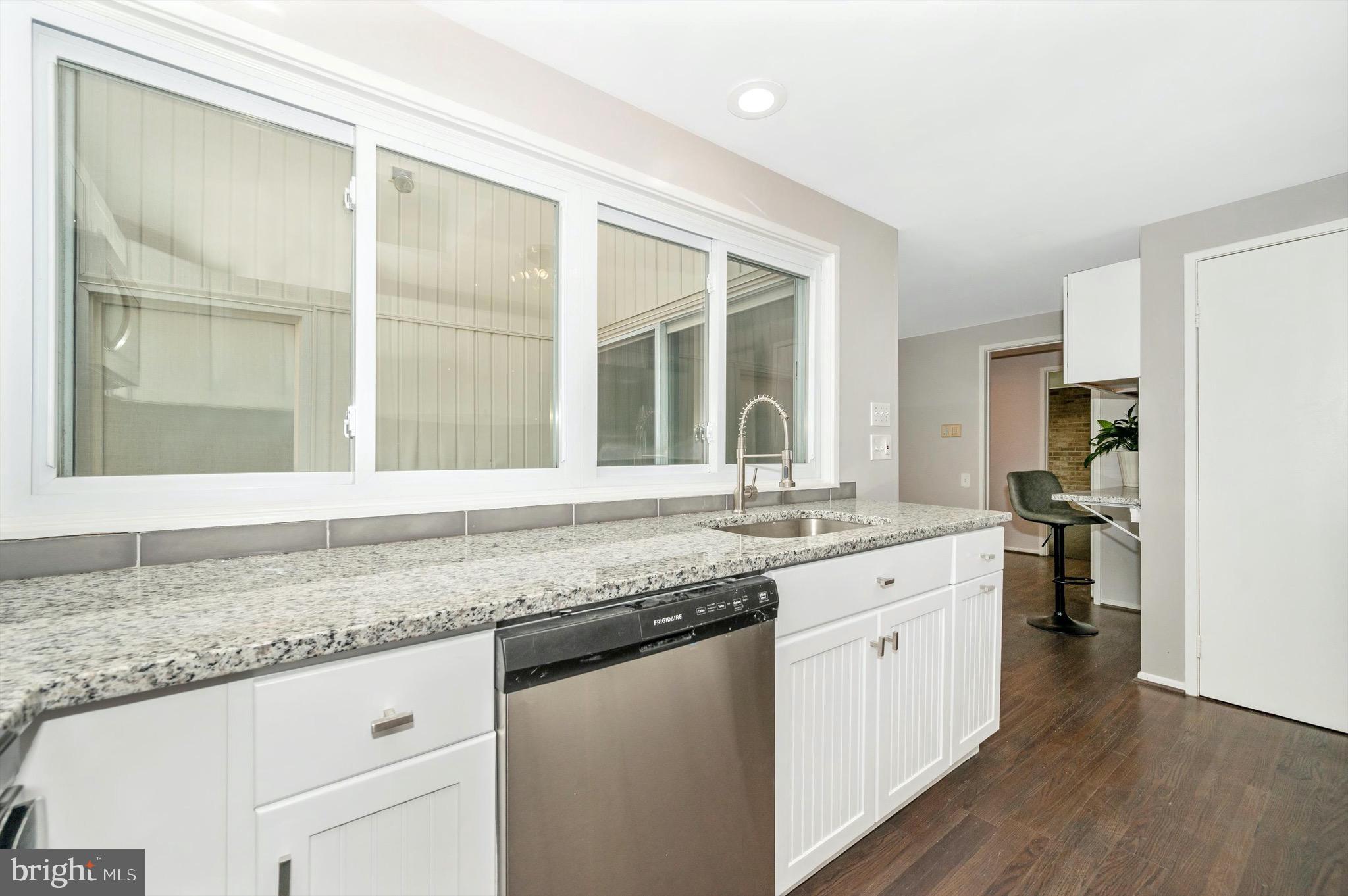 MONTGOMERY VILLAGE - Residential