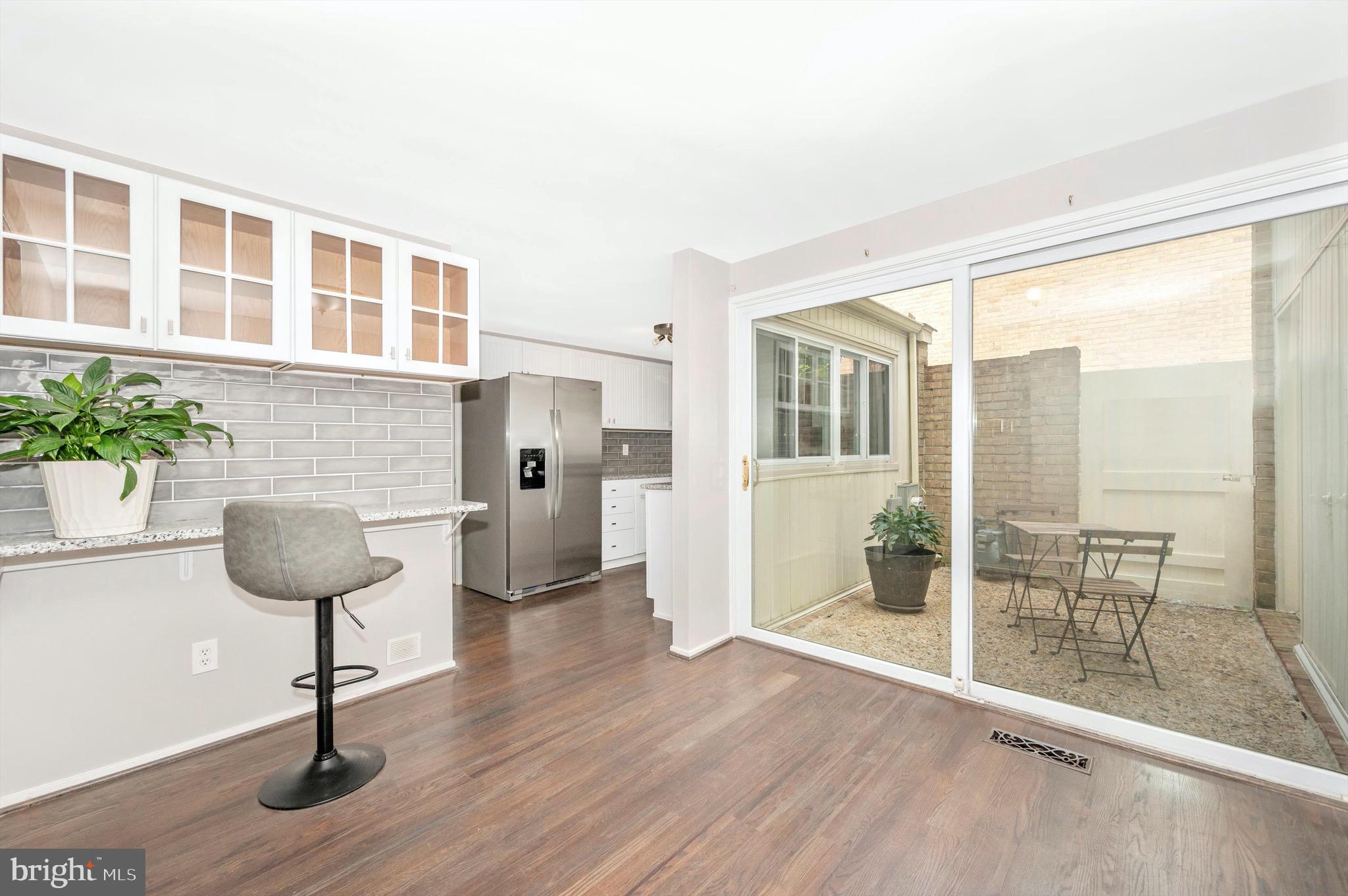 MONTGOMERY VILLAGE - Residential