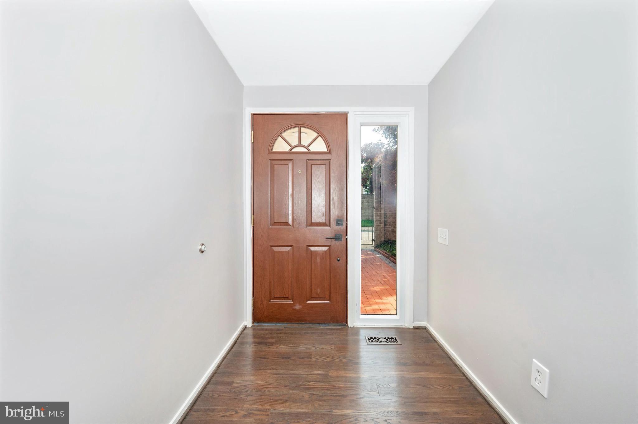 MONTGOMERY VILLAGE - Residential