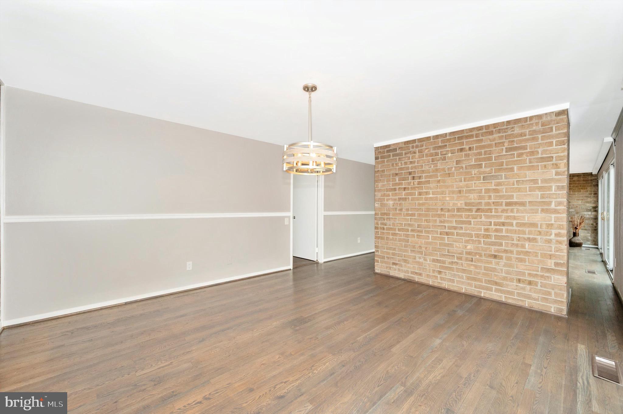 MONTGOMERY VILLAGE - Residential