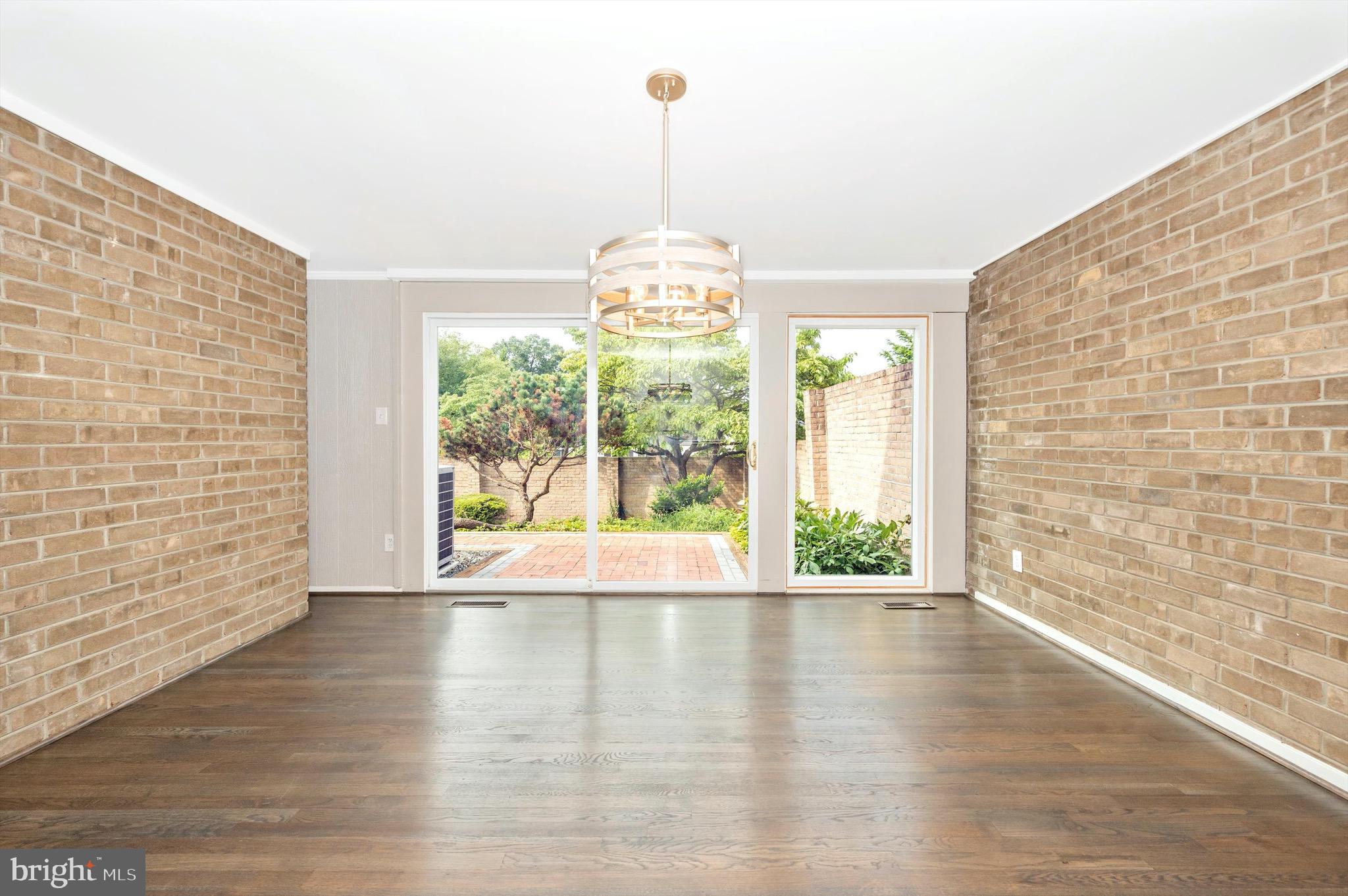 MONTGOMERY VILLAGE - Residential