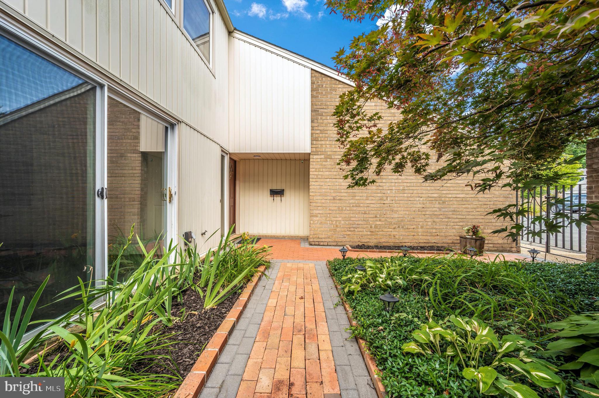 MONTGOMERY VILLAGE - Residential