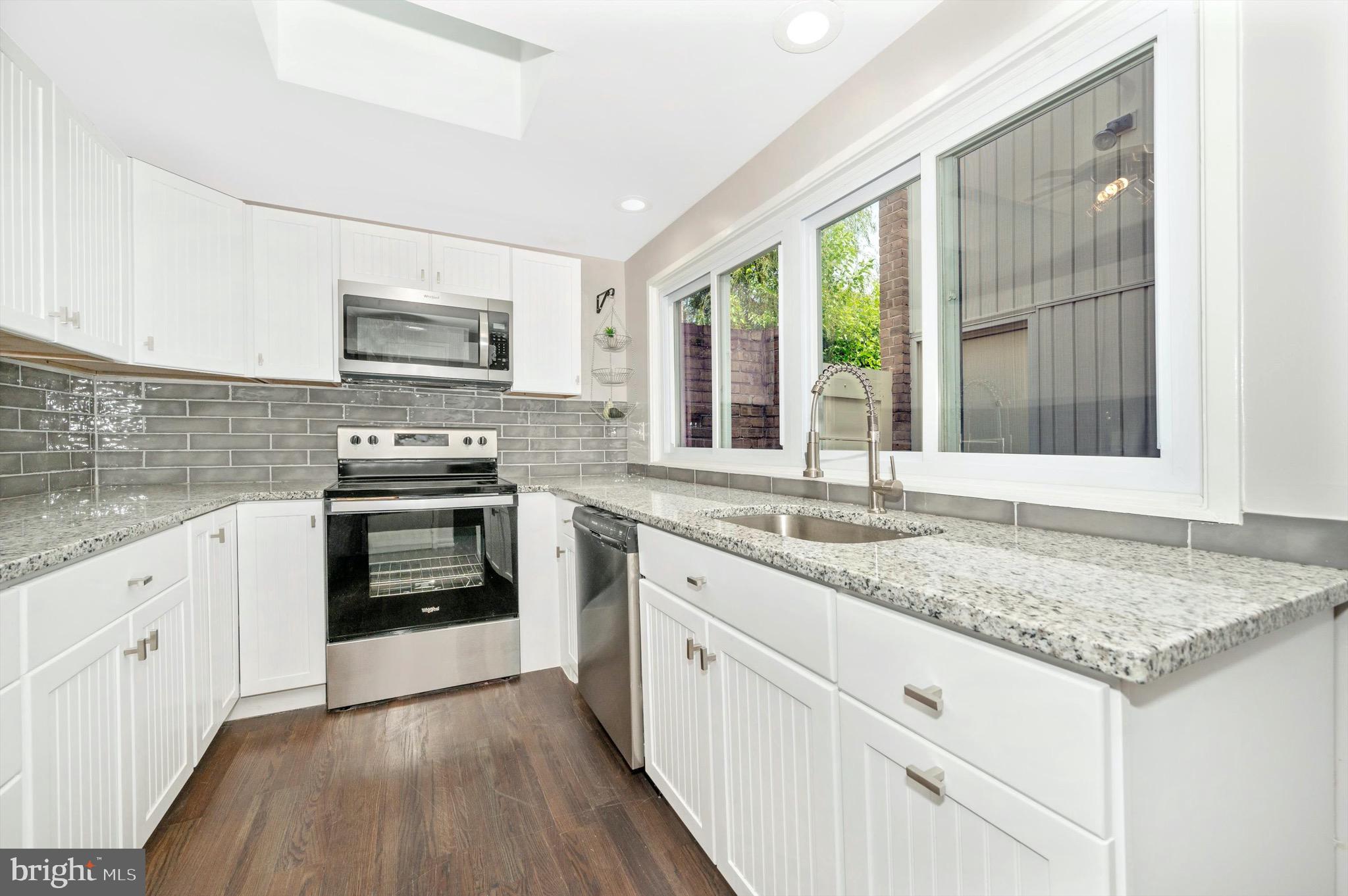 MONTGOMERY VILLAGE - Residential