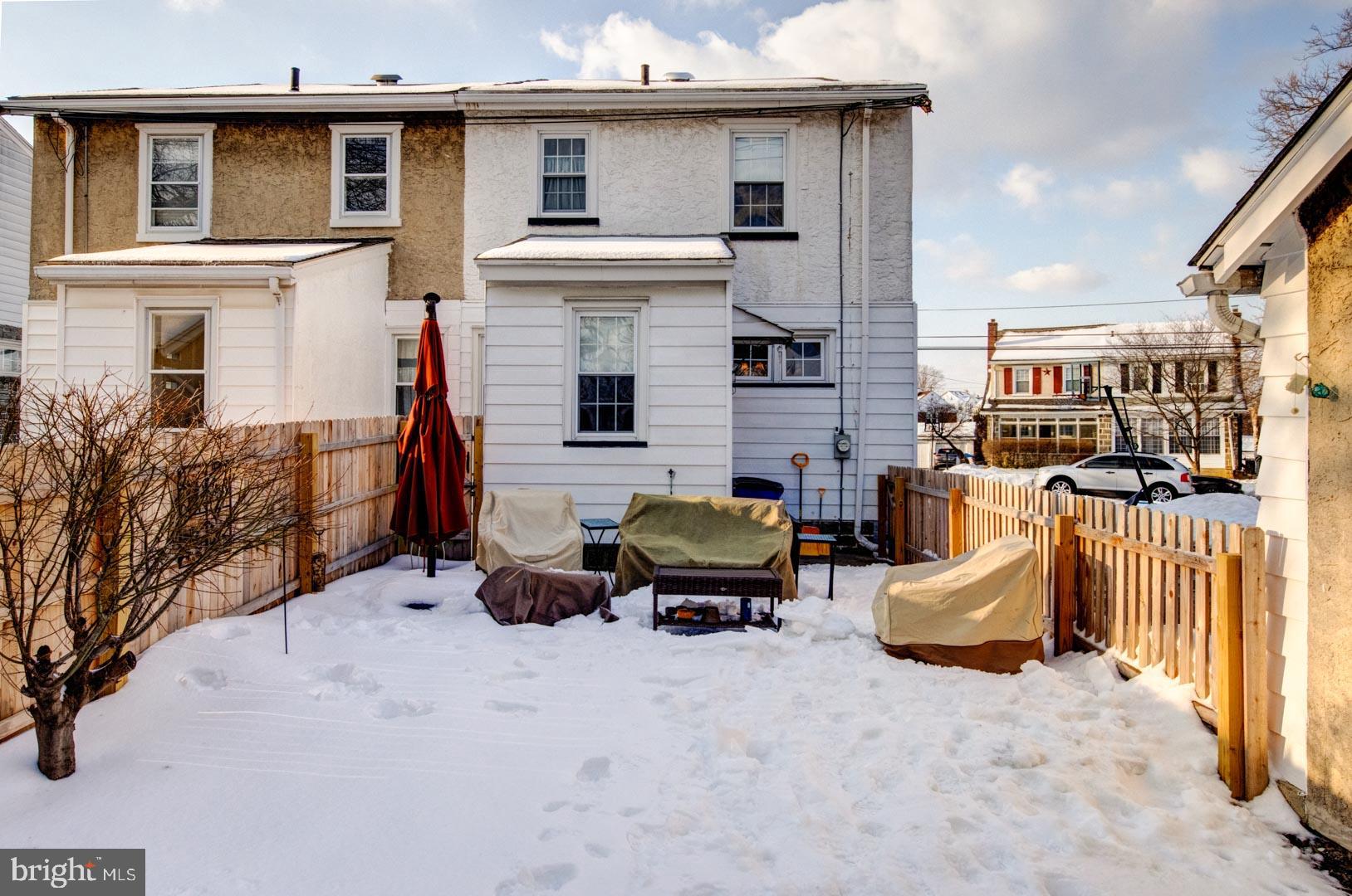 LLANERCH - Residential