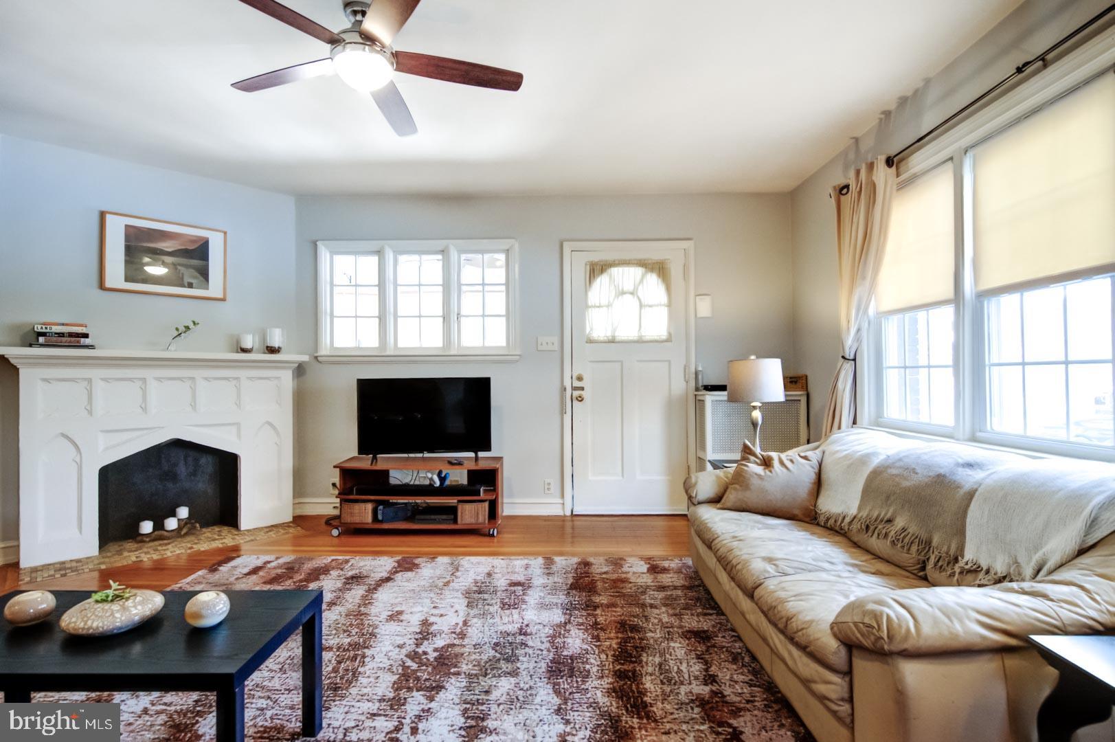 LLANERCH - Residential