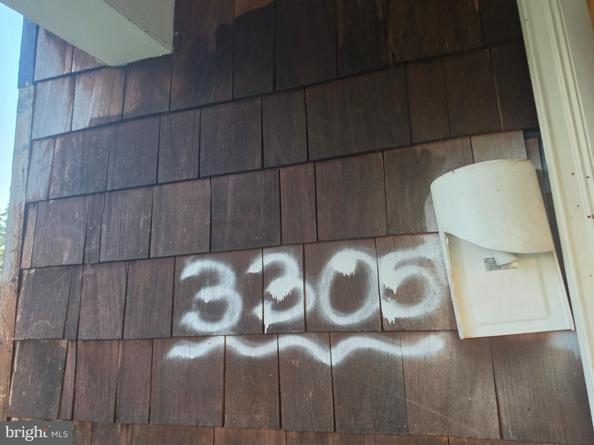 3305 ELGIN AVENUE
