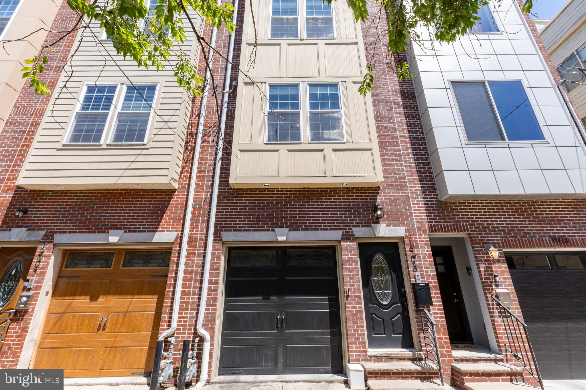 1905 LEAGUE STREET