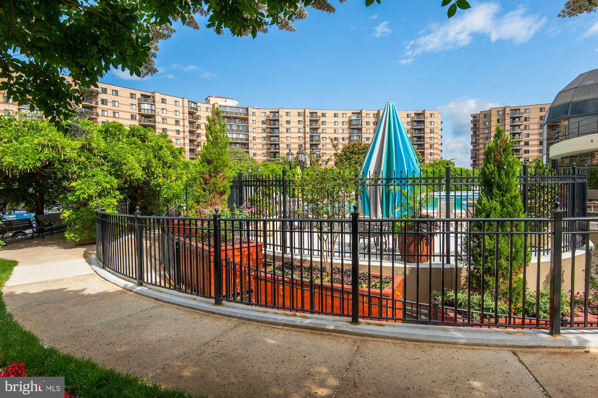 ROTONDA - Residential