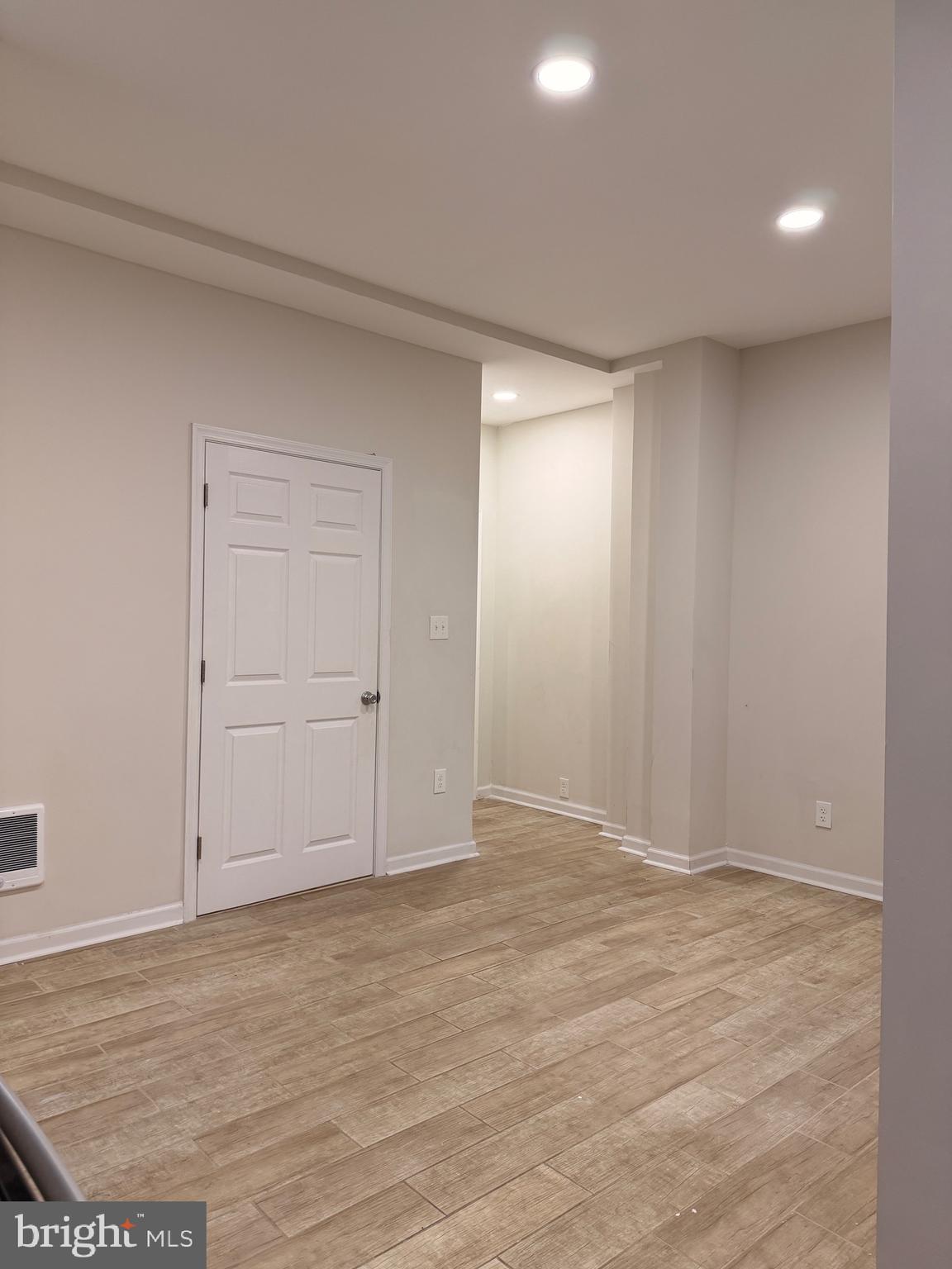 WILLOW GROVE - Commercial Sale