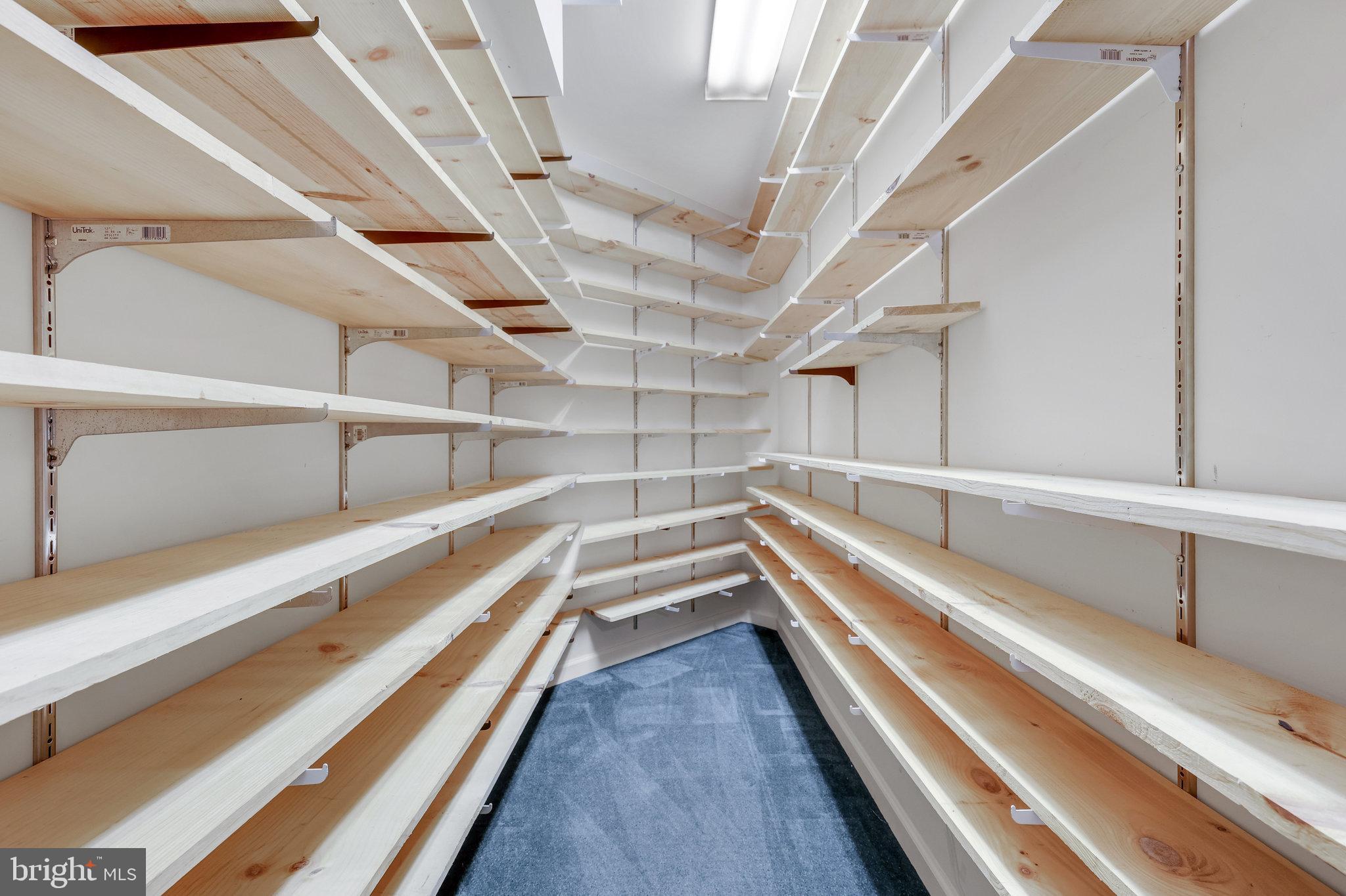 SYCAMORE LAKES - Residential