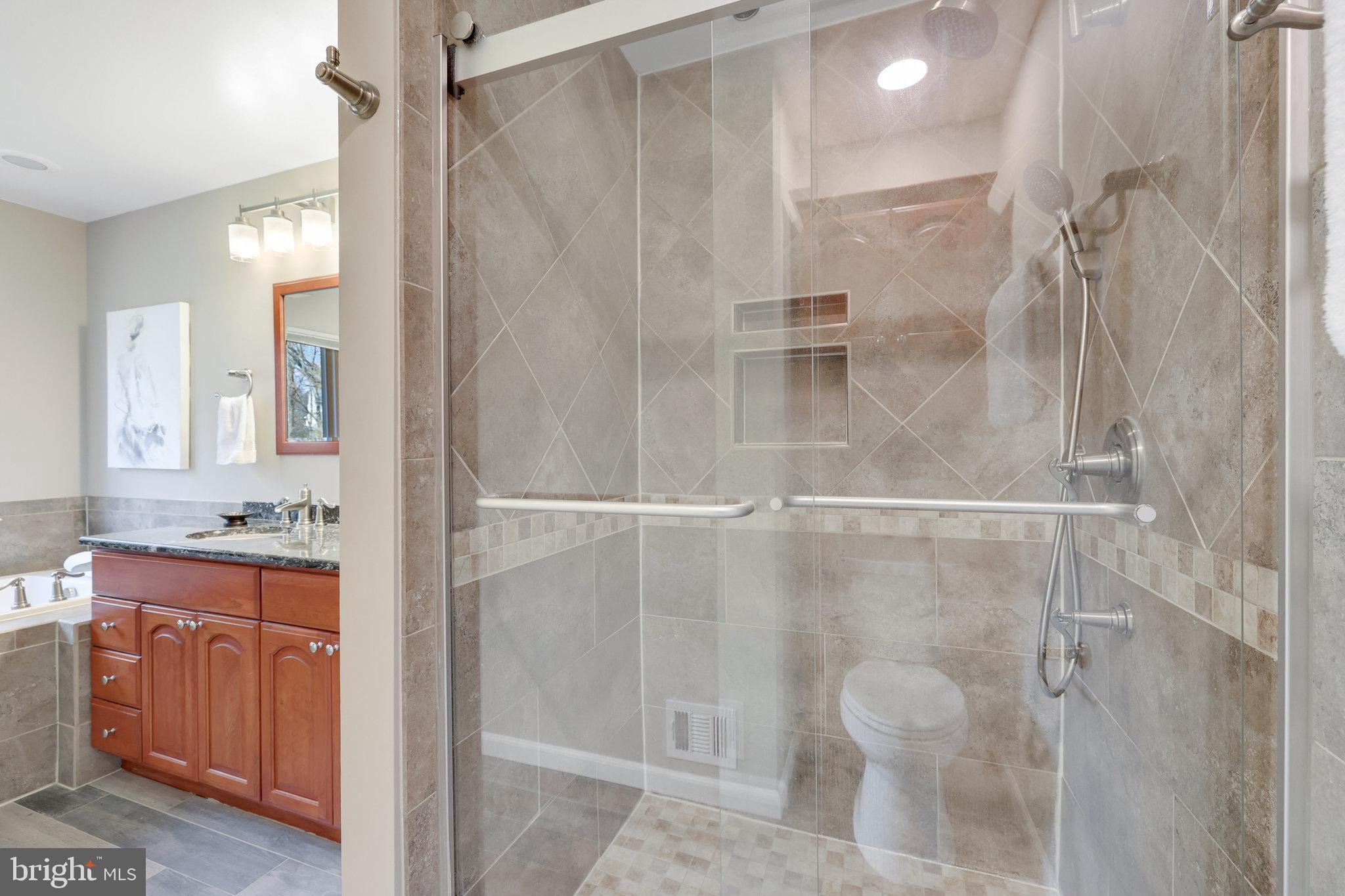 SYCAMORE LAKES - Residential