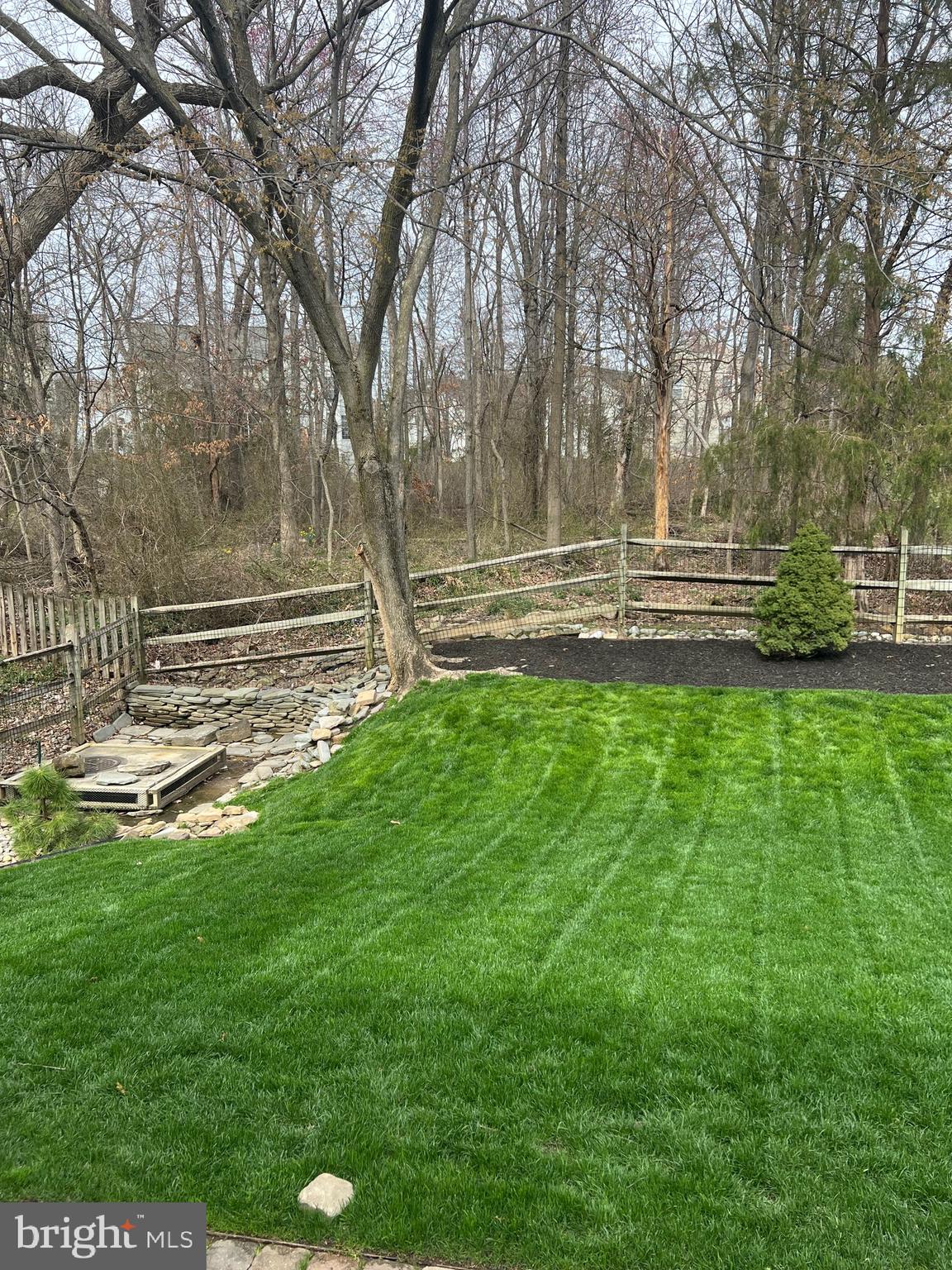 SYCAMORE LAKES - Residential