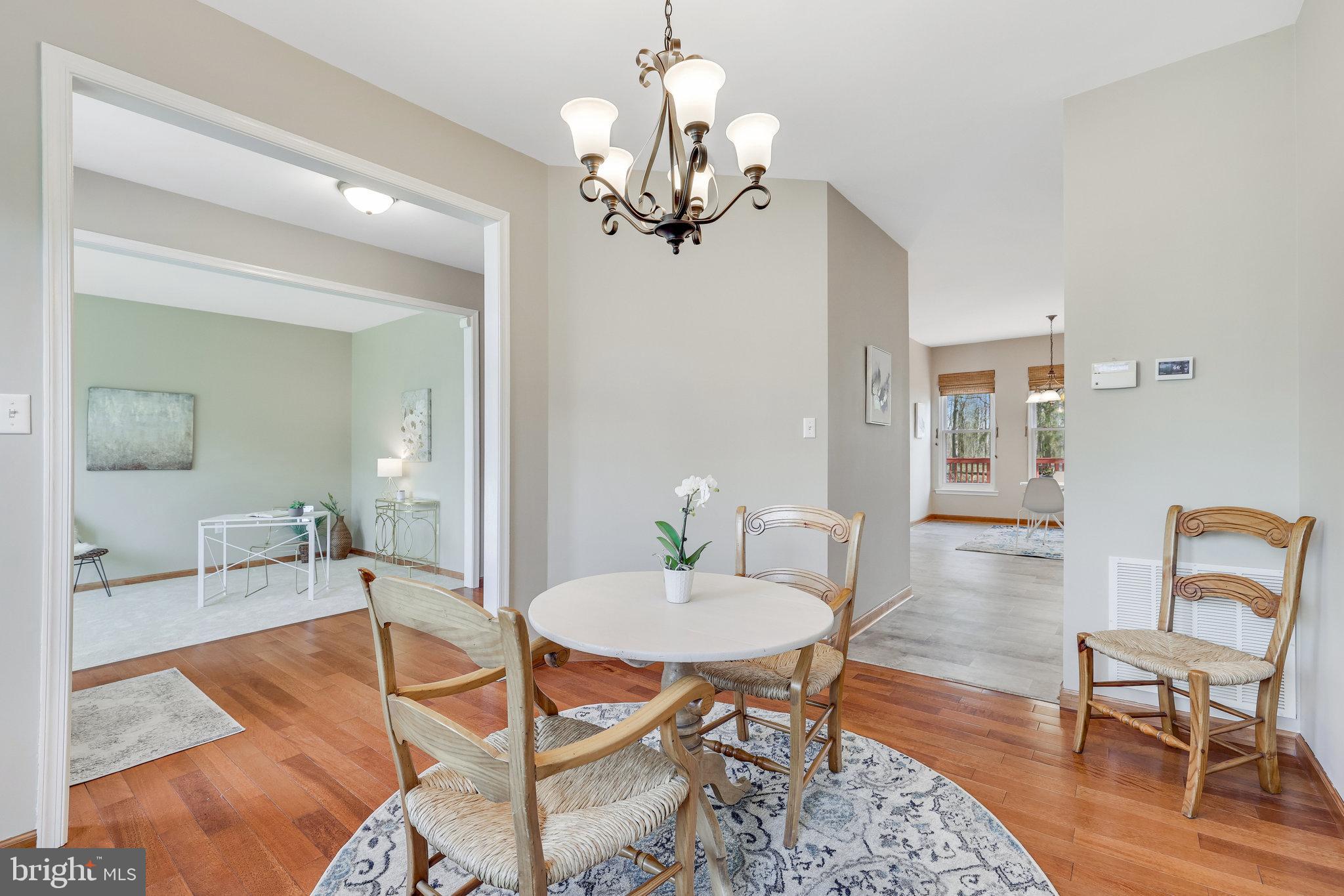 SYCAMORE LAKES - Residential