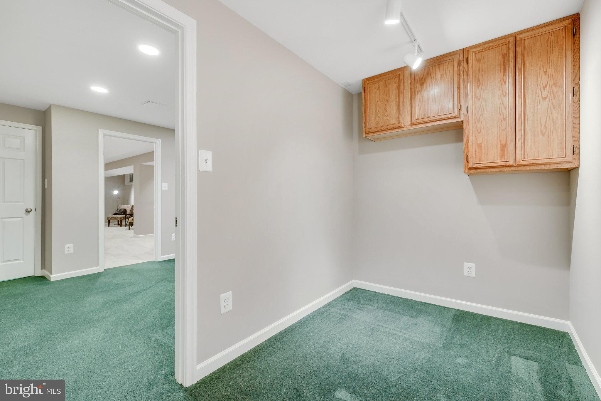 SYCAMORE LAKES - Residential