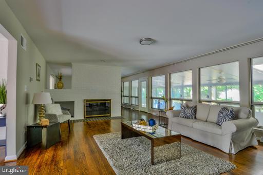 GINGERVILLE MANOR ESTATES - Residential