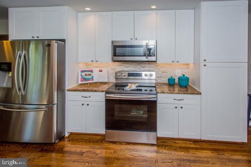 GINGERVILLE MANOR ESTATES - Residential