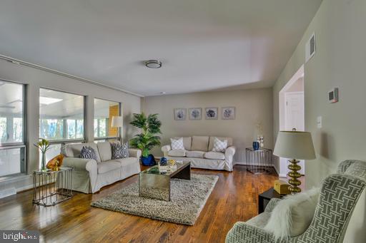 GINGERVILLE MANOR ESTATES - Residential