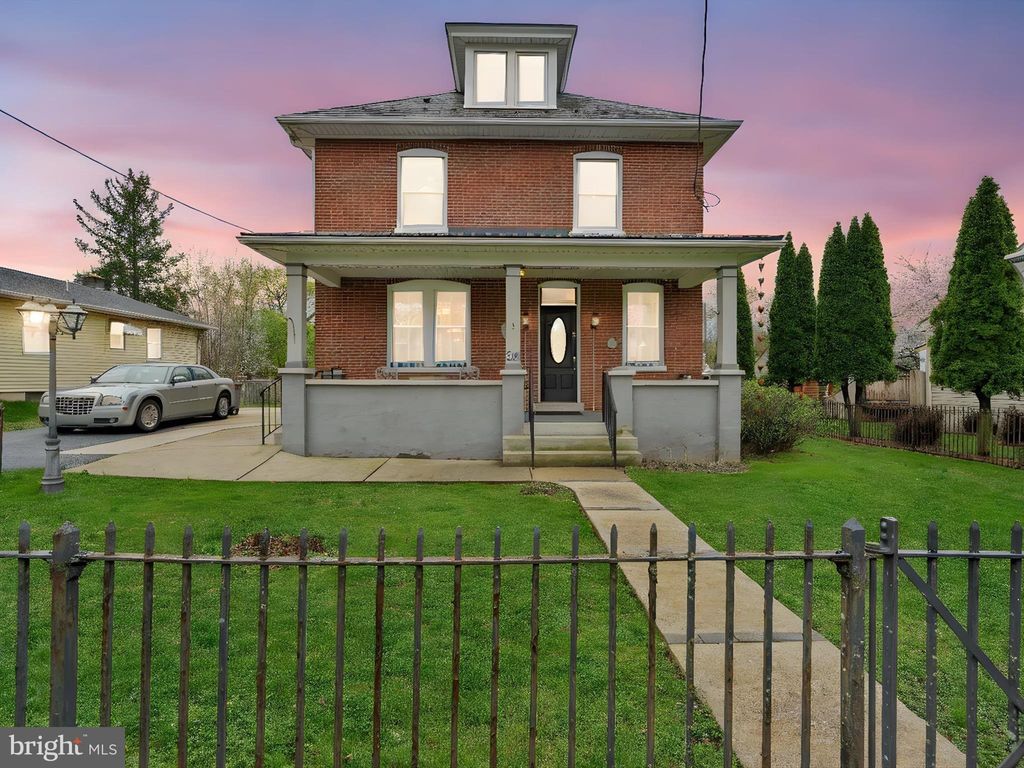 Photo of 24 Montrose Avenue, LANCASTER, PA 17603 (MLS # PALA2066976)