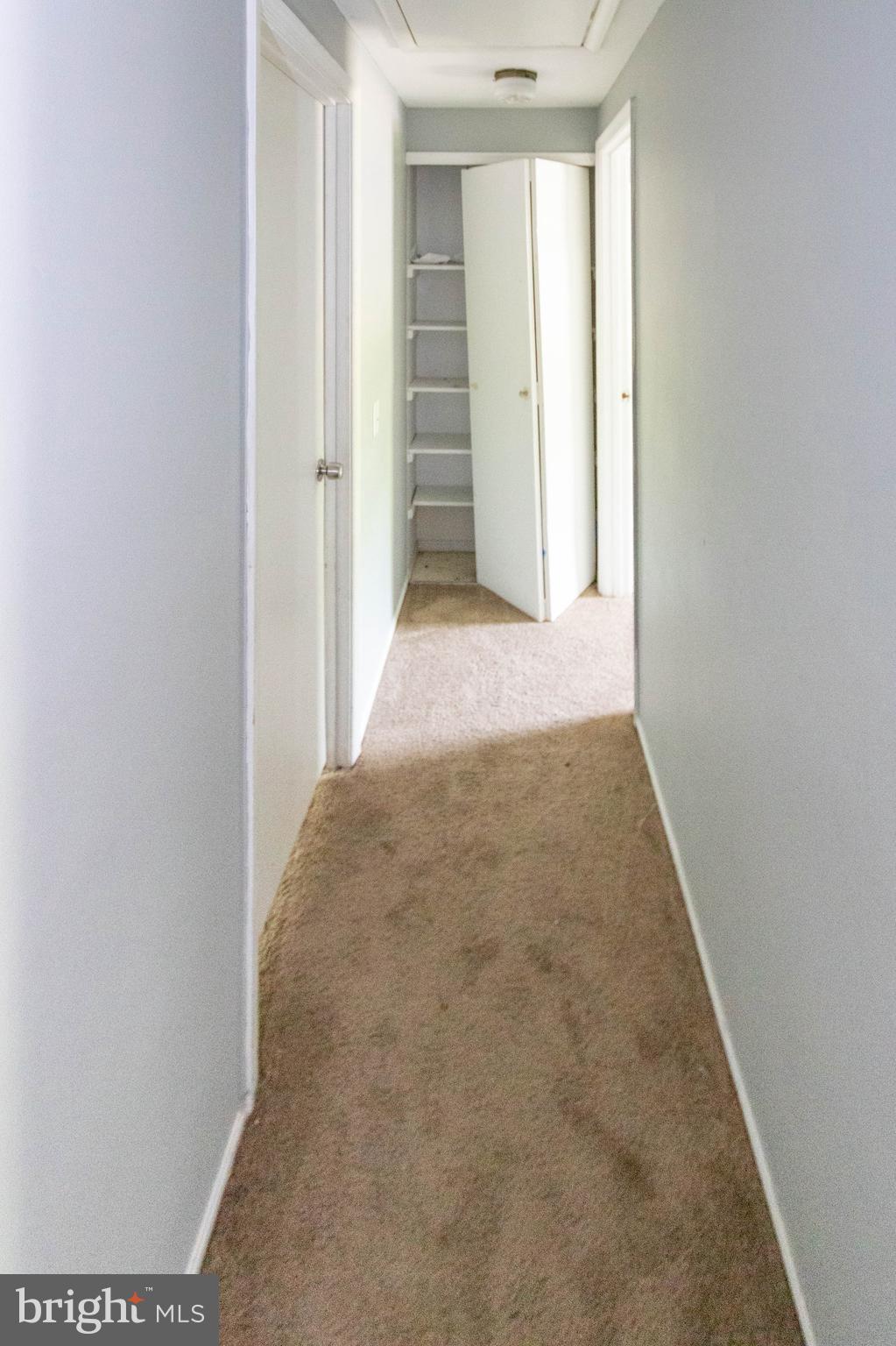 WAKEFIELD SQUARE - Residential