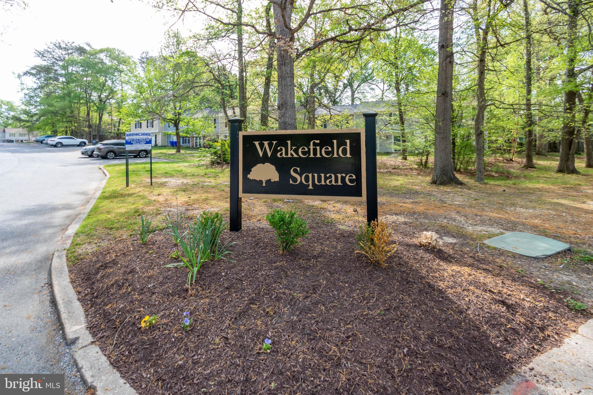 WAKEFIELD SQUARE - Residential