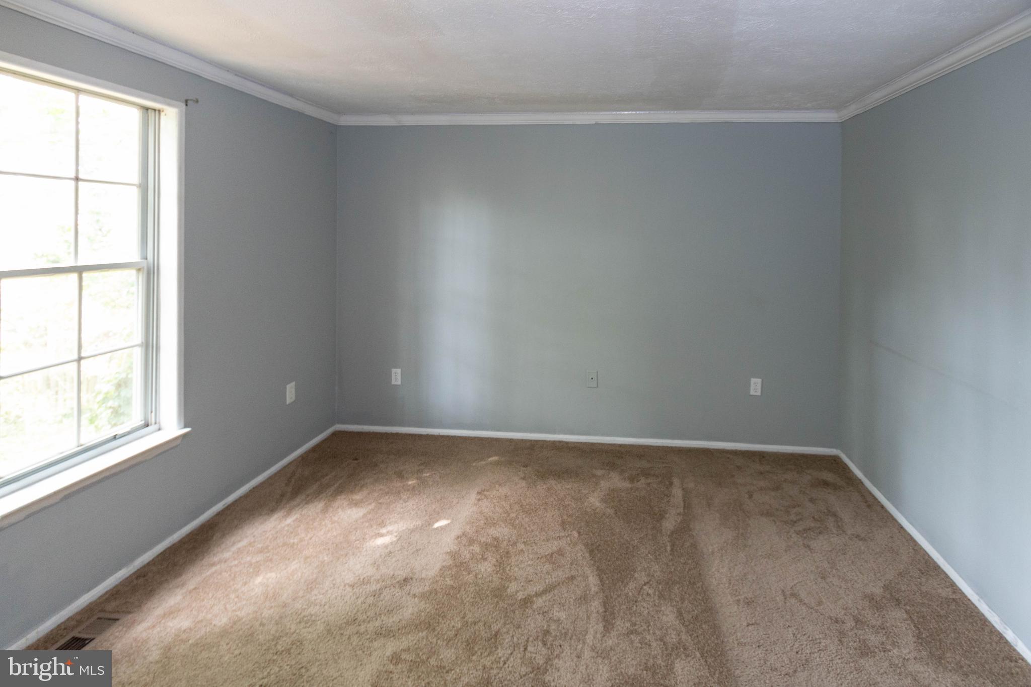 WAKEFIELD SQUARE - Residential