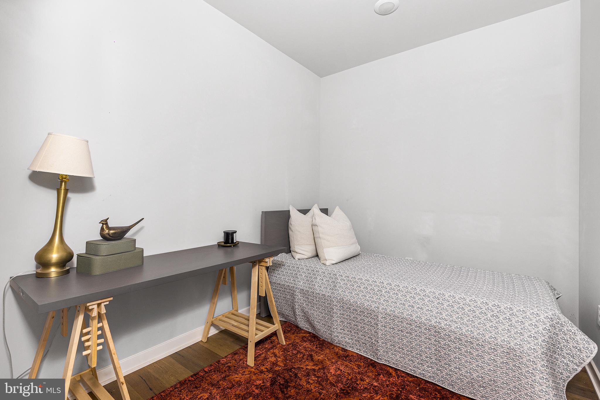 MANAYUNK - Residential Lease