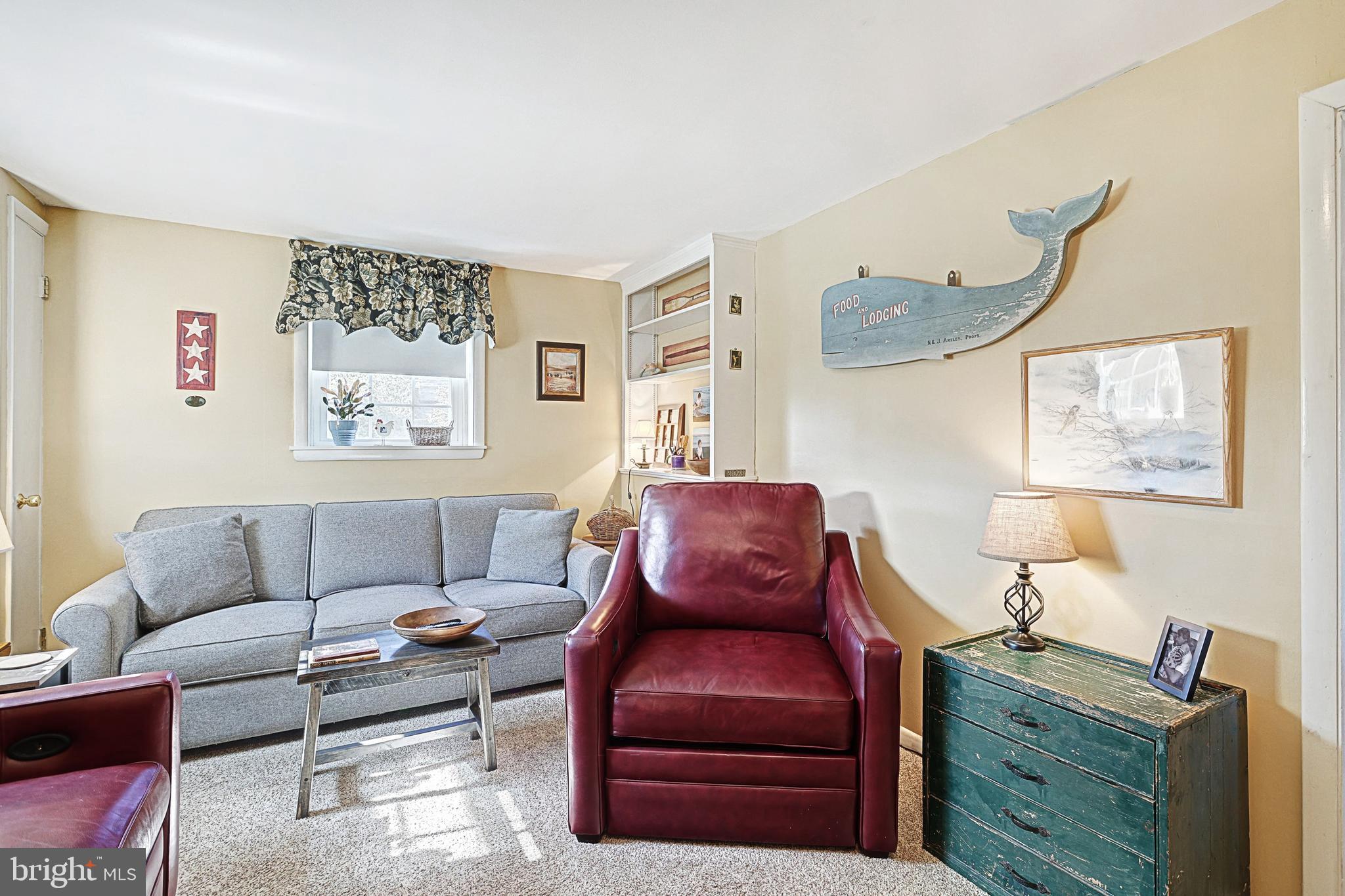 DULANEY VILLAGE - Residential