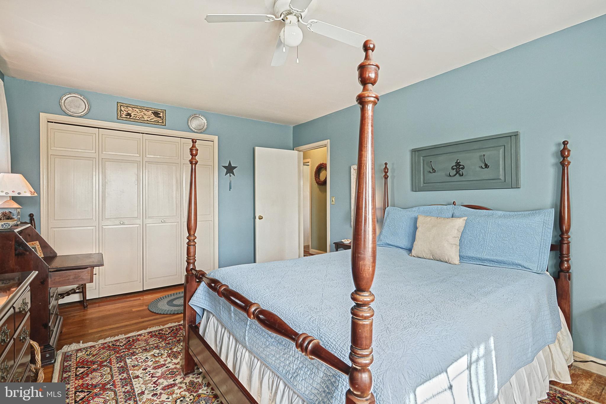 DULANEY VILLAGE - Residential