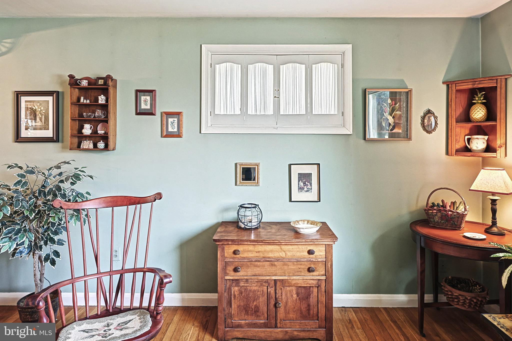 DULANEY VILLAGE - Residential